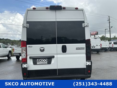 Used 2023 RAM ProMaster 2500 FWD image 4