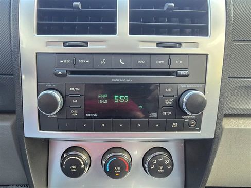 Used 2010 Dodge Nitro Detonator AWD/4WD image 7