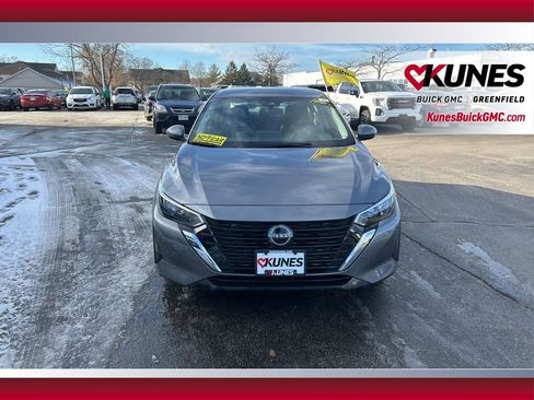 Used 2024 Nissan Sentra SV image 12