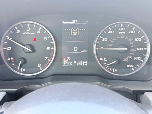 Used 2025 Subaru Crosstrek 2.0i Premium image 22