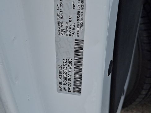 Used 2023 RAM ProMaster 2500 FWD image 26