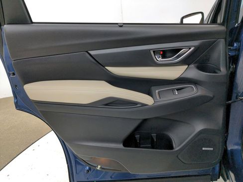 Used 2019 Subaru Ascent Limited image 39