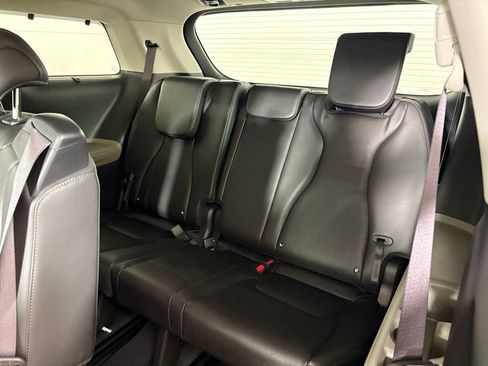 New 2026 Kia Carnival EX image 39
