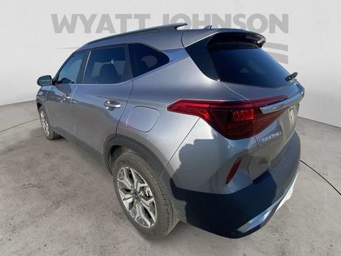 Used 2021 Kia Seltos EX AWD/4WD image 6