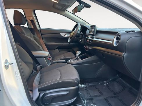 Used 2024 Kia Forte LXS image 10