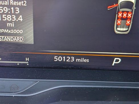 Used 2023 INFINITI QX60 Sensory w/ Cargo Package image 13