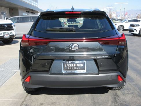 Used 2024 Lexus UX 250h AWD w/ Premium Package image 7