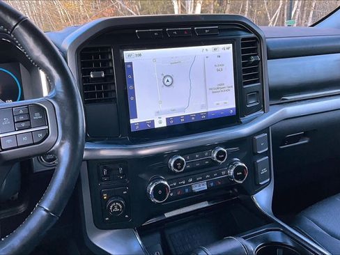 Used 2022 Ford F150 Lariat w/ Equipment Group 502A High image 7