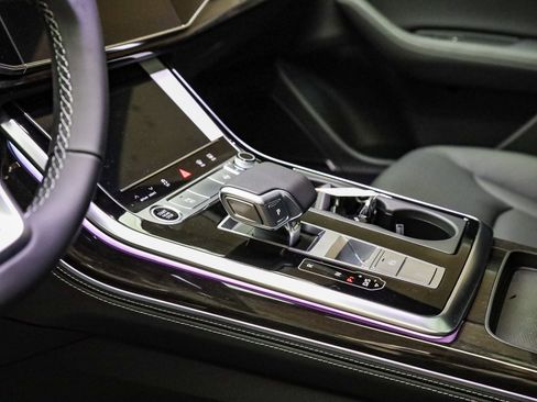 New 2026 Audi Q8 Premium Plus image 25