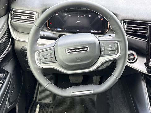 New 2026 Jeep Grand Wagoneer 4WD image 18