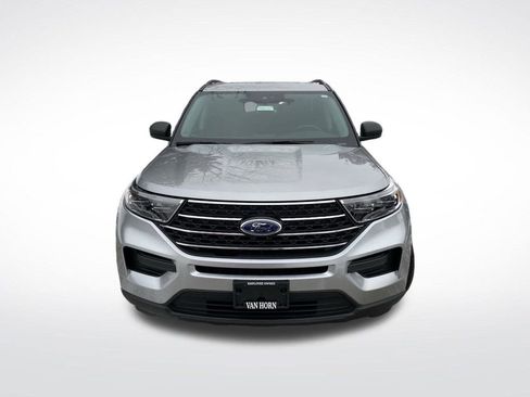 Used 2020 Ford Explorer XLT image 10