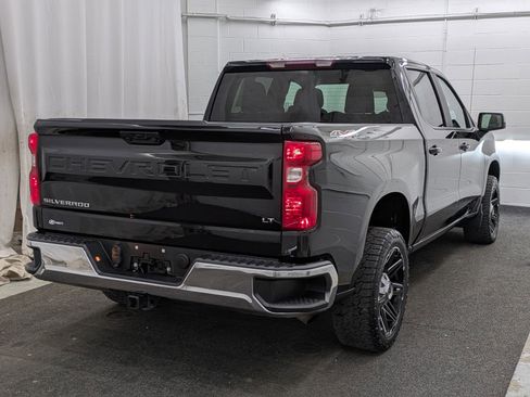 Used 2024 Chevrolet Silverado 1500 LT image 3