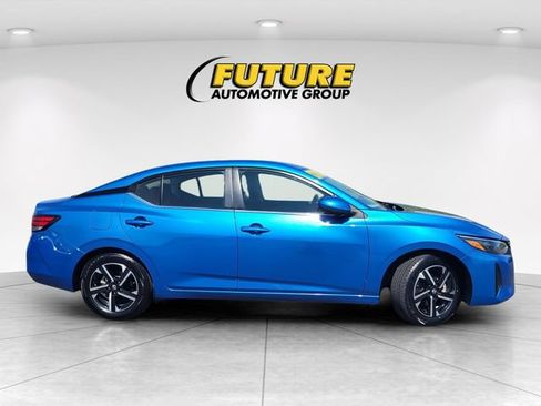 Certified 2024 Nissan Sentra SV FWD image 3