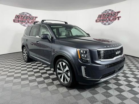 Used 2022 Kia Telluride EX w/ EX Premium Package image 9