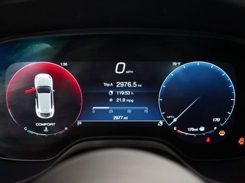 Used 2025 Maserati Grecale GT image 21