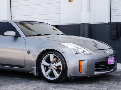 Used 2007 Nissan 350Z Enthusiast w/ Cargo Convenience Pkg RWD image 48