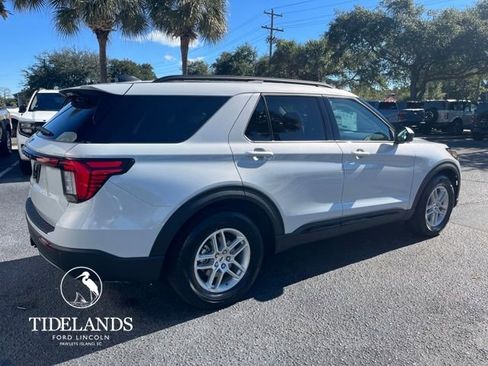 New 2026 Ford Explorer Active w/ Active Comfort Package image 7