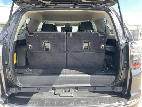 Used 2022 Toyota 4Runner Limited AWD/4WD image 13