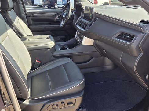 Used 2023 GMC Yukon SLT w/ SLT Premium Package image 66