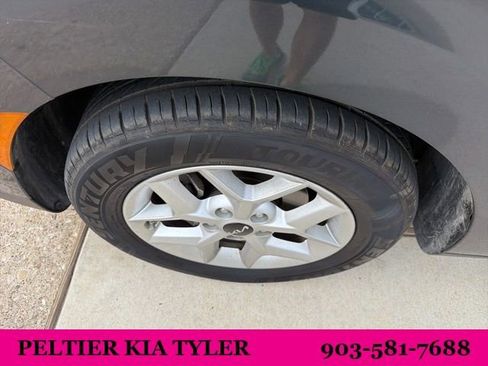 Certified 2024 Kia Soul LX w/ Option Group 015 image 5