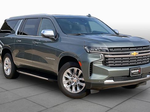 Used 2023 Chevrolet Suburban Premier RWD image 3