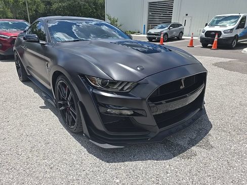 Used 2022 Ford Mustang Shelby GT500 w/ Technology Package RWD image 2