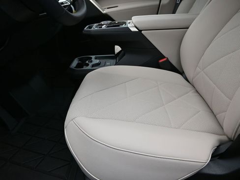 New 2026 BMW iX xDrive45 w/ Premium Package image 13