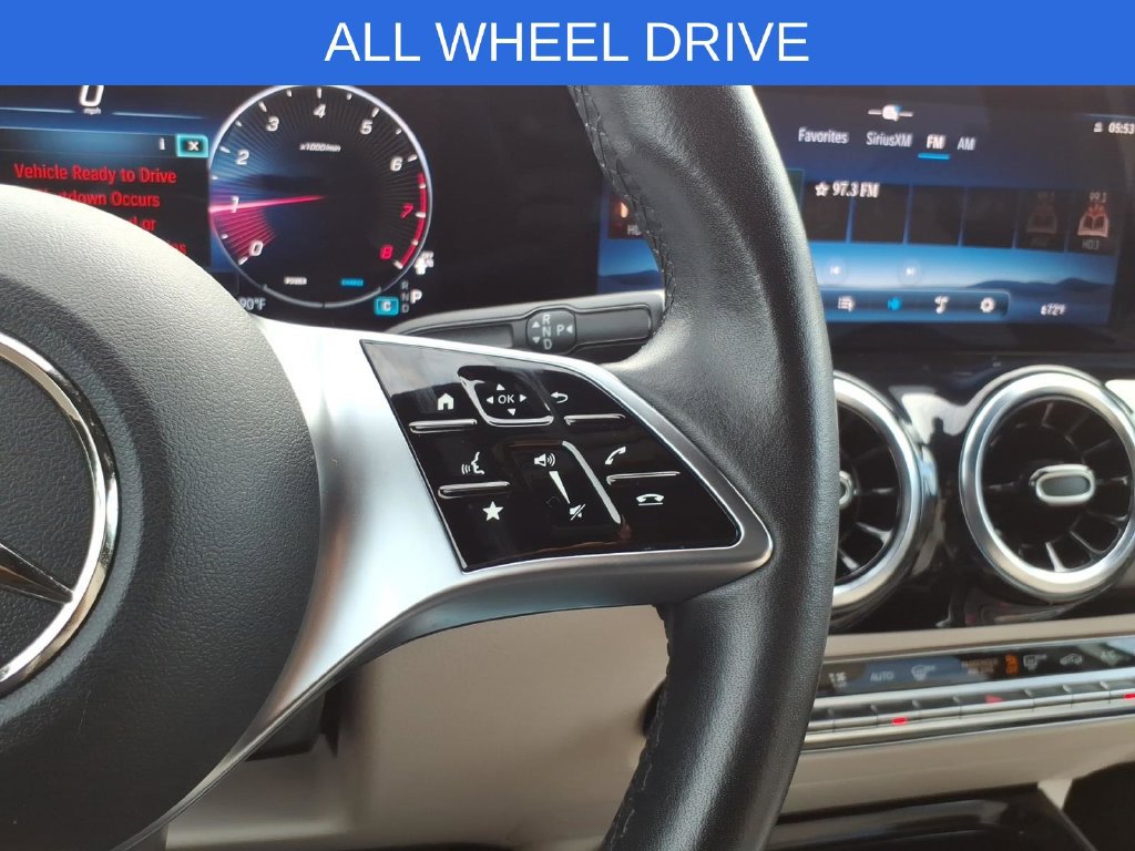 Used 2025 Mercedes-Benz GLA 250 4MATIC image 17