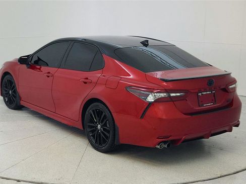 Used 2021 Toyota Camry XSE w/ Cold Weather Package FWD image 5