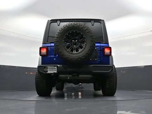 Used 2018 Jeep Wrangler Unlimited Sport AWD/4WD image 23