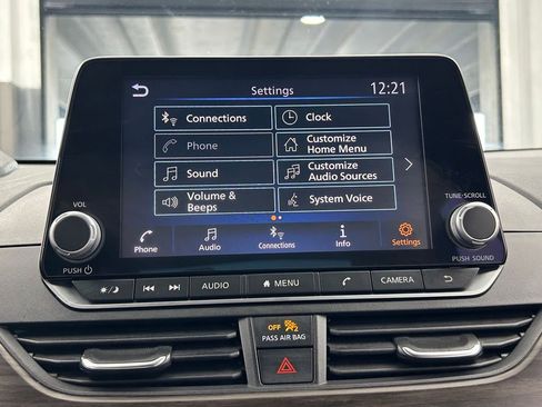 Used 2024 Nissan Altima 2.5 SV FWD image 56
