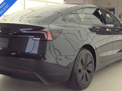 Used 2025 Tesla Model 3 Long Range RWD image 2