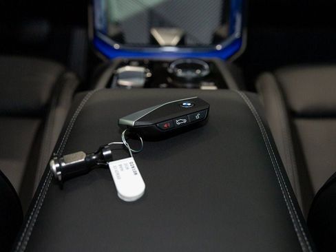 Used 2026 BMW X3 xDrive30 w/ Premium Package image 41