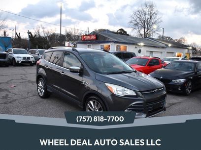 Used 2016 Ford Escape SE w/ SE Chrome Package