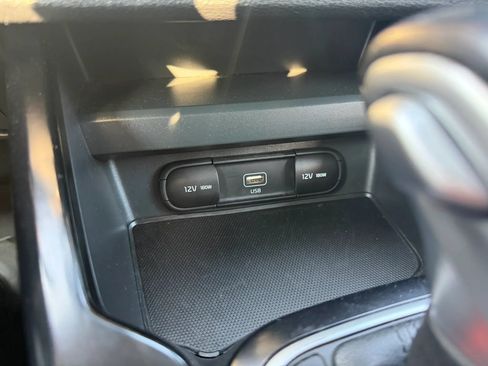 Used 2021 Kia Soul GT-Line FWD image 20