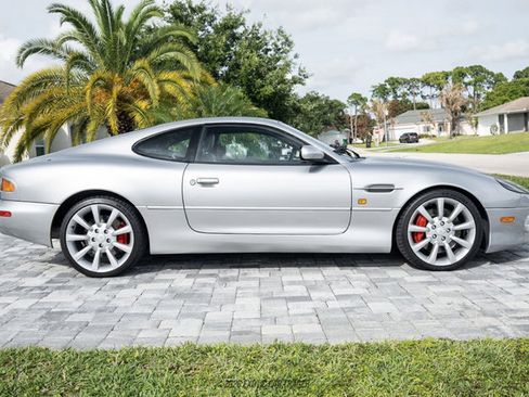 Used 2003 Aston Martin DB7 Vantage RWD image 9