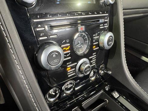 Used 2012 Aston Martin DBS Volante image 30