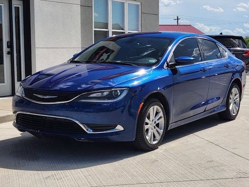 Used 2016 Chrysler 200 Limited FWD image 23