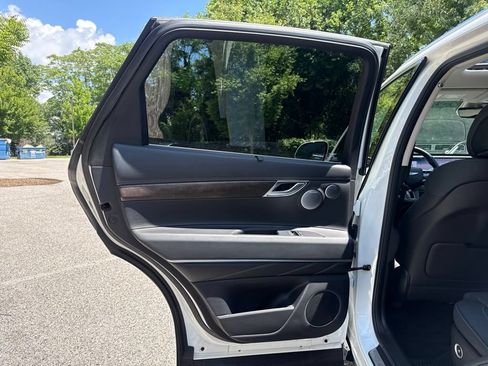 Certified 2025 Genesis GV80 2.5T Advanced AWD/4WD image 23