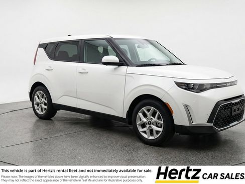 Used 2025 Kia Soul LX w/ LX Technology Package image 1