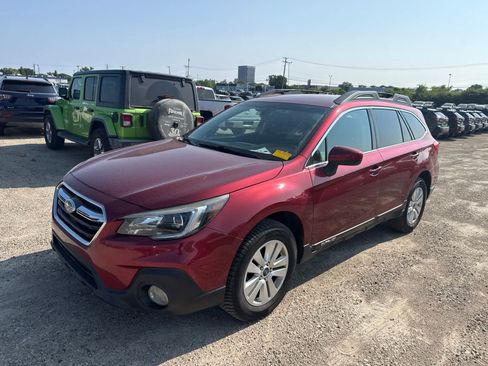 Used 2019 Subaru Outback 2.5i Premium AWD/4WD image 1