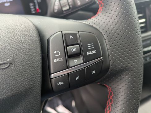 Certified 2024 Ford Escape ST-Line w/ Tech Pack #1 image 18