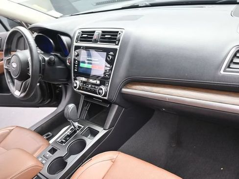 Used 2019 Subaru Outback 2.5i Touring w/ Popular Package #3A AWD/4WD image 31