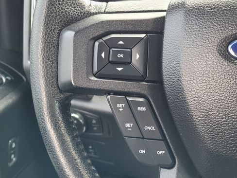 Used 2016 Ford F150 XLT w/ Equipment Group 302A Luxury AWD/4WD image 14