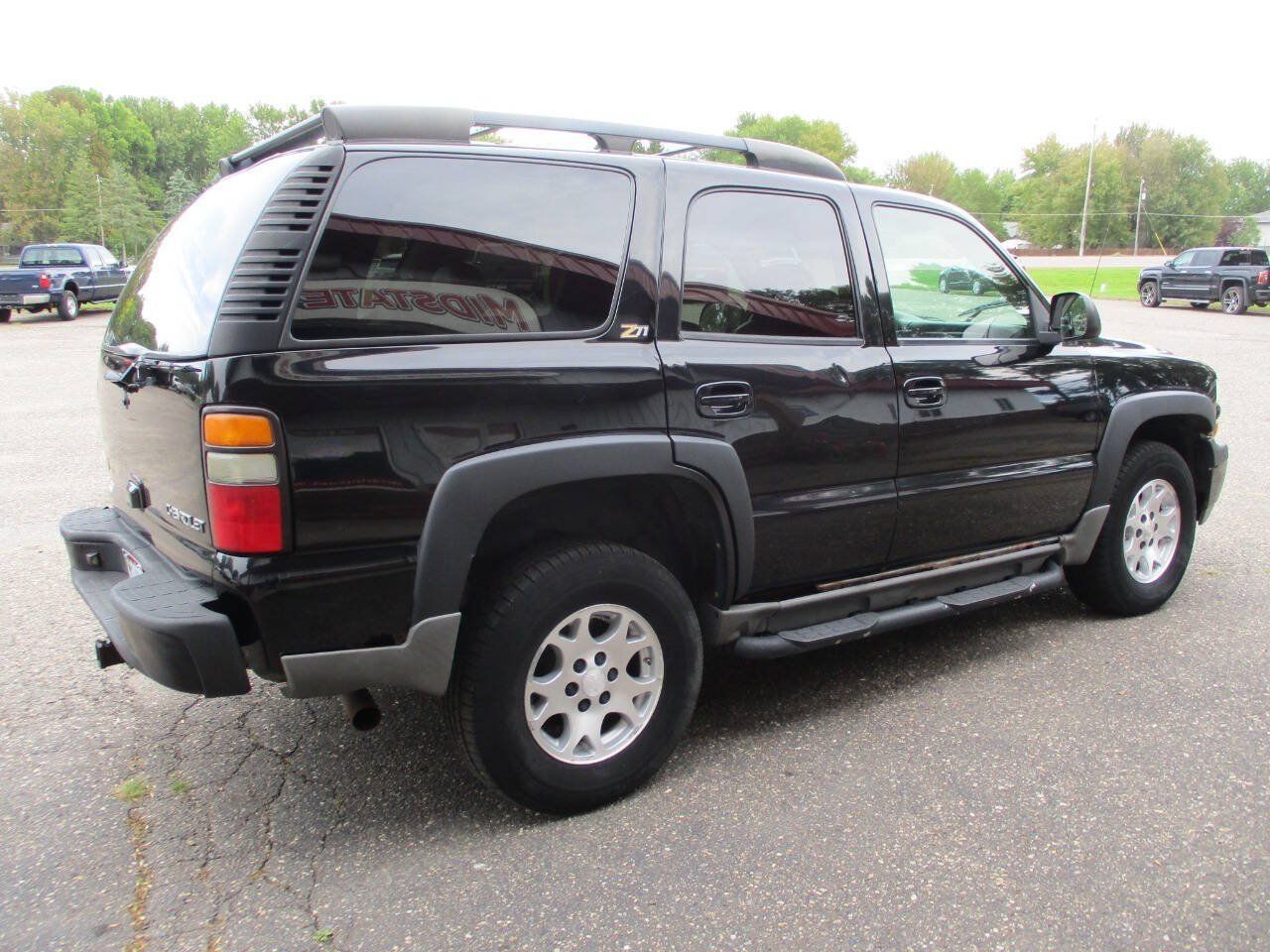 Used 2004 Chevrolet Tahoe Z71 w/ Z71 Preferred Equipment Group AWD/4WD image 9