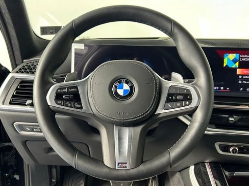 Used 2026 BMW X7 xDrive40i AWD/4WD image 33