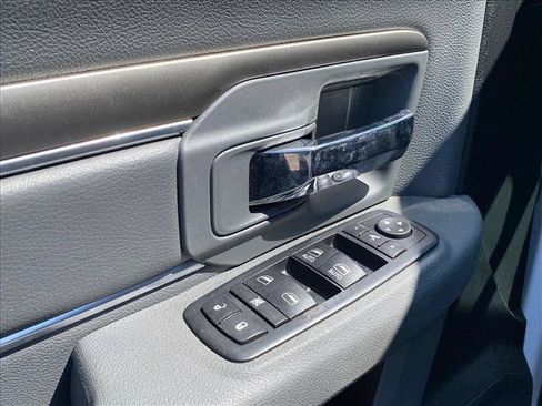 Used 2017 RAM 1500 Big Horn RWD image 9