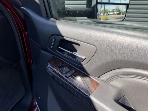 Used 2013 GMC Sierra 2500 Denali w/ Suspension Package, Off-Road image 38