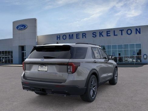 New 2026 Ford Explorer ST-Line w/ ST-Line Street Pack RWD image 8