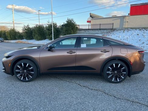 Certified 2026 Toyota Crown Platinum image 3